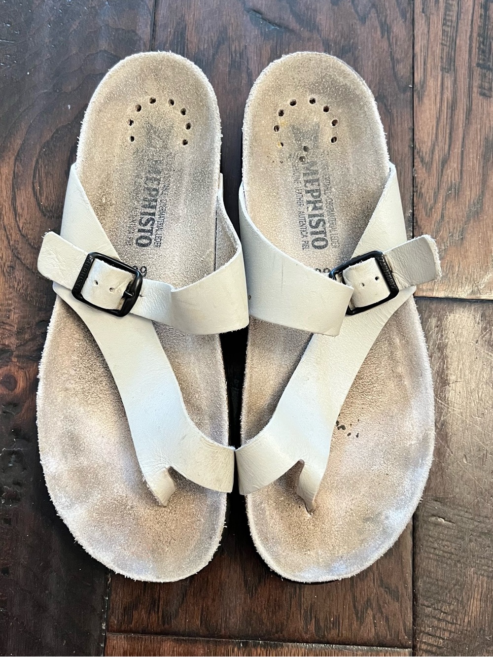 MEPHISTO WOMEN'S HELEN LIGHT SAND